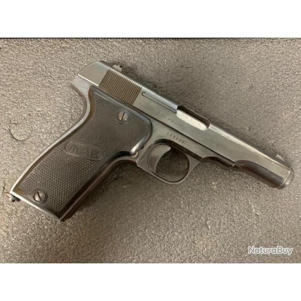 Pistolet MAB modle D calibre 7,65
