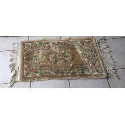 Tapis d'orient ancien en laine