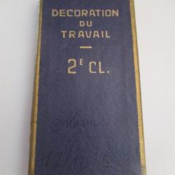 Médaille belge du Travail attribuée avec boite (1)