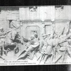 vie de jeanne d'arc 8 orléans le peuple sur le passage de jeanne d'arc carte postale ancienne