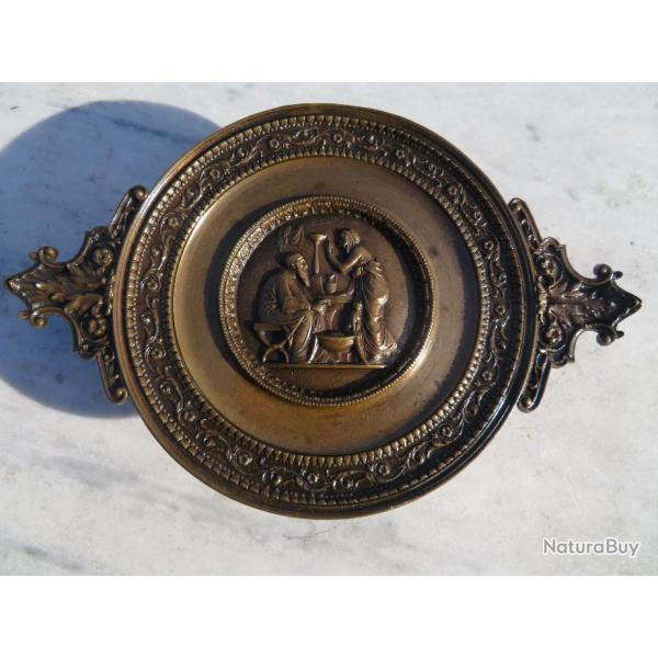 VINTAGE - Ancienne coupe de prsentation en Bronze sur pidouche a dcors antique Grecque (XIXme)