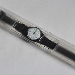 SWATCH Montre Standards 1992 GB726 Day date