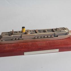 Modèle réduit bateau Croisière Costa Atlantica