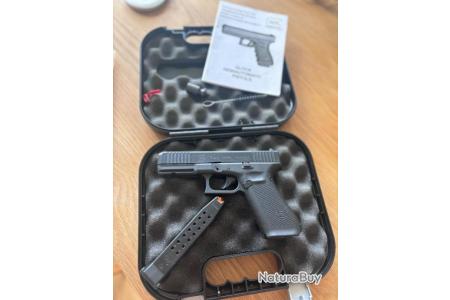 GLOCK - Pistolet d'alarme GLOCK 17 GEN5 9mm balle à blanc - NOIR