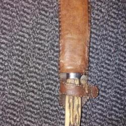 Couteau de chasse ancien etuit  cuir datè 1943 FFI, jeunesse ,scout
