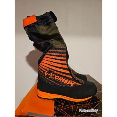 Bottes CRISPI HIGHLAND PRO - Noir Orange - Étanches Avec Guêtre Intégrée - Fermeture BOA - Semelle Vibram Megagrip