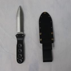 Couteau max knife avec étui