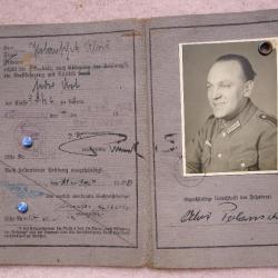 Permis de conduire d'un soldat de la Wehrmacht daté 1940 avec photo