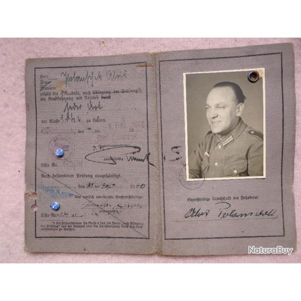 Permis de conduire d'un soldat de la Wehrmacht dat 1940 avec photo