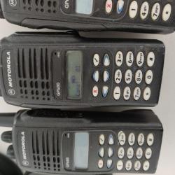 lot de 4 talkie walkie vhf gp680 motorola
