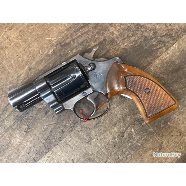 revolver COLT Detective Spcial calibre 38 sp. canon de 2" + holster cuir Gil