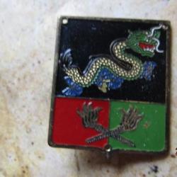 insigne pucelle Service des Essences en Extrême Orient, écu, métal peint Indochine