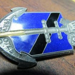 insigne Prévôtés d'Extrême Orient, émail, pointe épée or, déposé OM Indochine gendarme gendarmerie