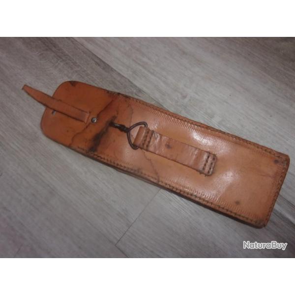 PETITE POCHETTE EN CUIR POUR EQUIPEMENT MILITAIRE