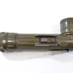 Lampe TL US ARMY TAESUNG Flashlight DT-109/F Vietnam post WW2. Reconstitution (D)