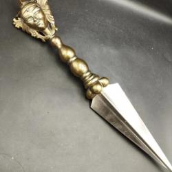 Grande dague phurba du Tibet couteau rituel tibétain en bronze