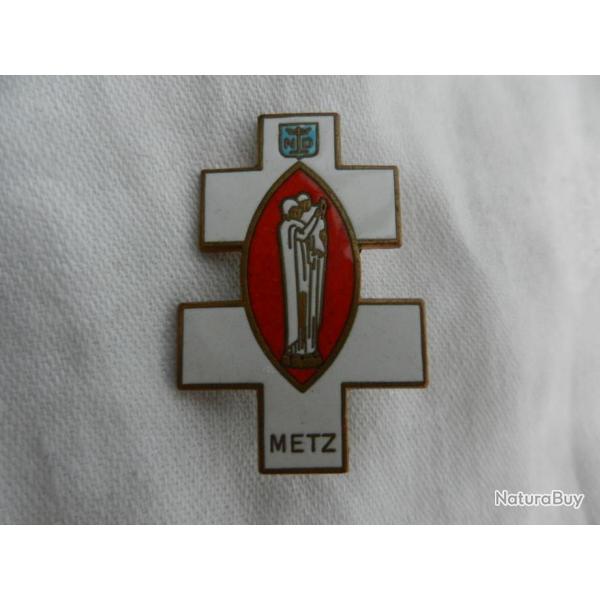 insigne religieux croix de Lorraine maille - ND Metz