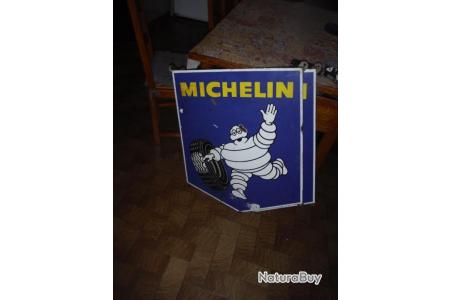 Le bibendum Michelin - France Bleu