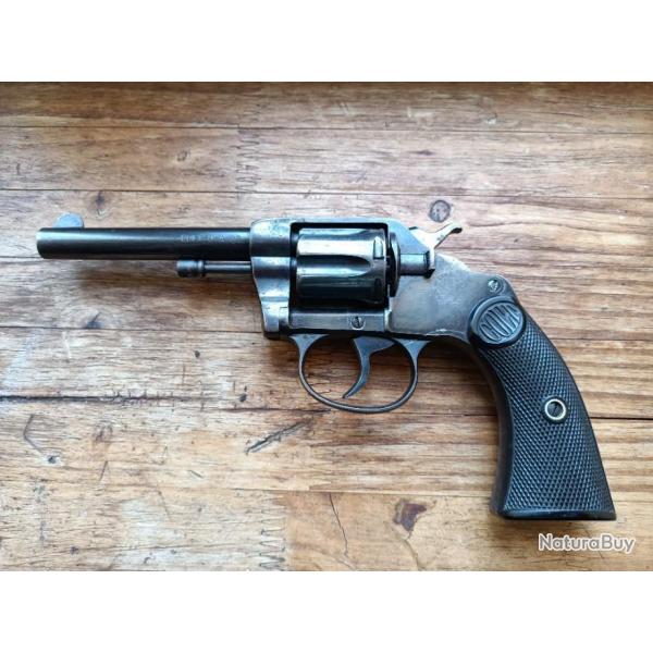 Colt New police calibre 32 Smith et Wesson long,6 coups.