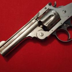 Exellent Smith et Wesson fourth model Springfield  dans sa boite  d'origine. Cal 38 SW . Model 1889.
