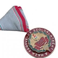 Armée Hongroise - Récompense décorative  pour parachutiste  militaire hongrois avec 3500 sauts