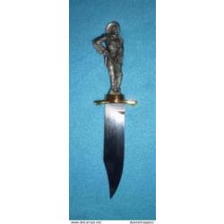 Couteau en étain massif : Buffalo BILL , Collection par FRANKLIN MINT 1991 (4)