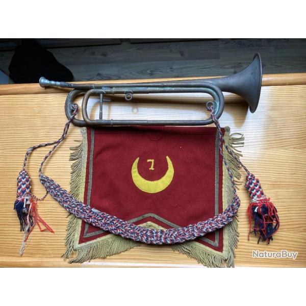 Trs rare Fanion et clairon de cavalerie du 7e rgiment de spahis ww1 ww2