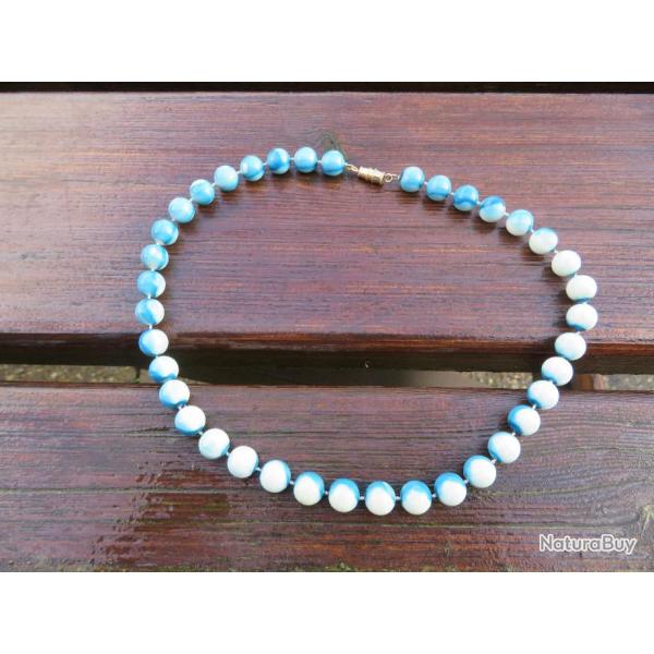 VINTAGE - Collier ras de cou de 38 perles bi-couleur Bleu & Blanc (Vers 1980-90)