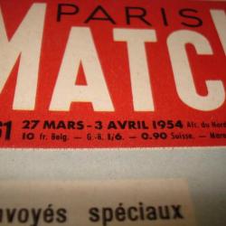 Revue  Paris MATCH du 3 avril 1954,  assez bon état.