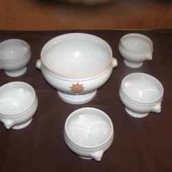 Ancien service à soupe en porcelaine "Pillivuyt" (Création Cathie.B), 6 pièces