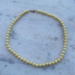 VINTAGE - Ancien collier perles de couleur crème - Longueur 46 Cm(Vers 1980-90)