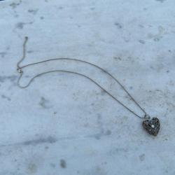 VINTAGE - Ancien collier  pendentif "Coeur romantique" en métal argenté - Longueur 60 Cm (Vers 1980)