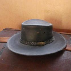 véritable chapeau Australien JACARU T57 meduim ( cause erreur de taille)