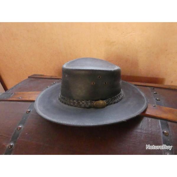 vritable chapeau Australien JACARU T57 meduim ( cause erreur de taille)