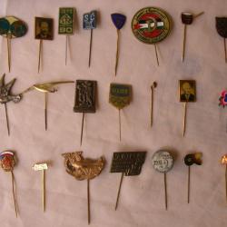 BROCHES BADGES PIN'S DIFFERENTES POLITIQUES ASSOCIATIONS FRANCE & DIVERS 1970/2000 1 AU CHOIX