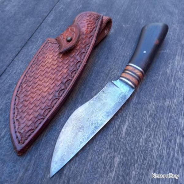 Magnifique Couteau ARTISANAL FORG DAMAS avec Fourreau en cuir Fait mains Manche en Bois de Morta