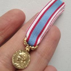 Petite médaille commémorative des opérations de sécurité et de maintien de l'ordre