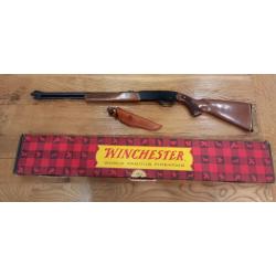 Pour collectionneur averti.Très rare carabine à pompe Winchester 270 dans son carton d'origine.