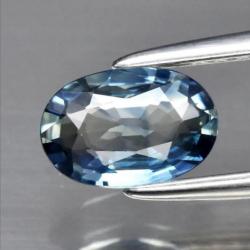 Saphir naturel bleu, 0.61 carats, VVS, Madagascar (chauffe traditionnelle uniquement)