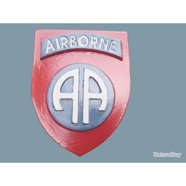Blason Artisanal de la 82 Airborne ( Polychrome) avec accroche au dos
