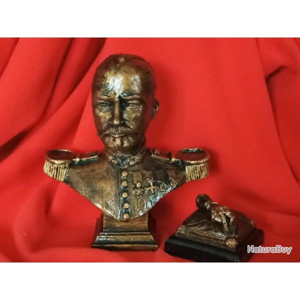 Buste de Jean Danjou avec la main "lgion trangre"