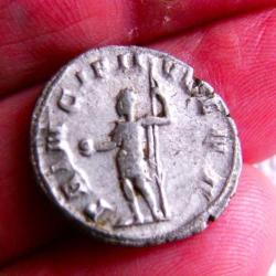 TRES BELLE MONNAIE ANTIQUE ROMAINE DE QUALITE: ANTONINIEN DE BILLON - DE PHILIPPE 1er- 4,66grs -TTB