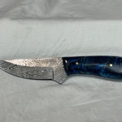 Couteau à dépecer forgé Damas 17cm marbré nuit CHASSE24