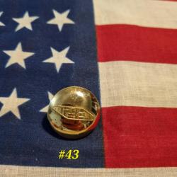 #43 collar us post ww2 Armored forces