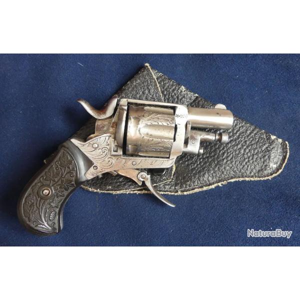 Petit revolver Bulldog grav luxe(Auguste Francotte) cal 320 avec tuis