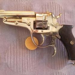 Magnifique revolver GALAND cal 12 mm .