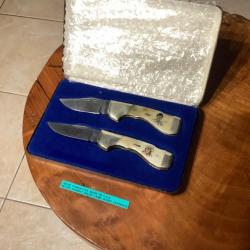 Coffret Collector couteaux U.S.A. numérotés avec deux couteau pliants Mitre en argent