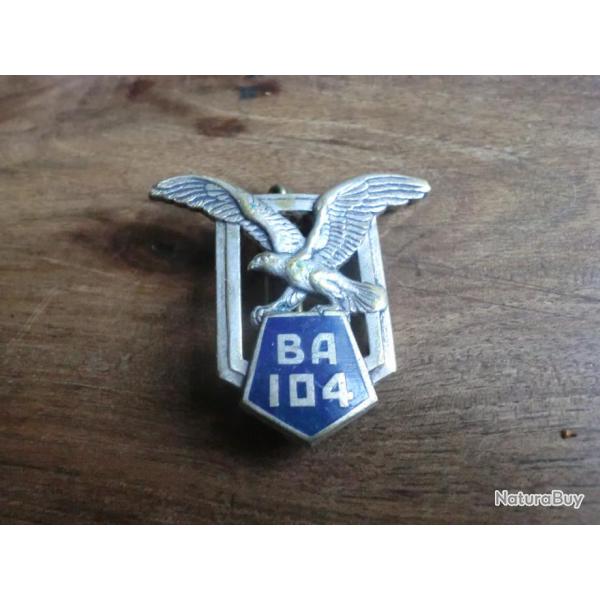 insigne base arienne B A  104  AREMAIL PARIS