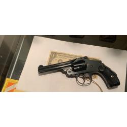 SMITH & WESSON SAFETY HAMMERLESS 38 S&W MINT