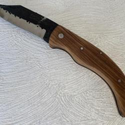Couteau de poche Corse Pittuda 20 cm manche en bois de teck lame brute de forge.